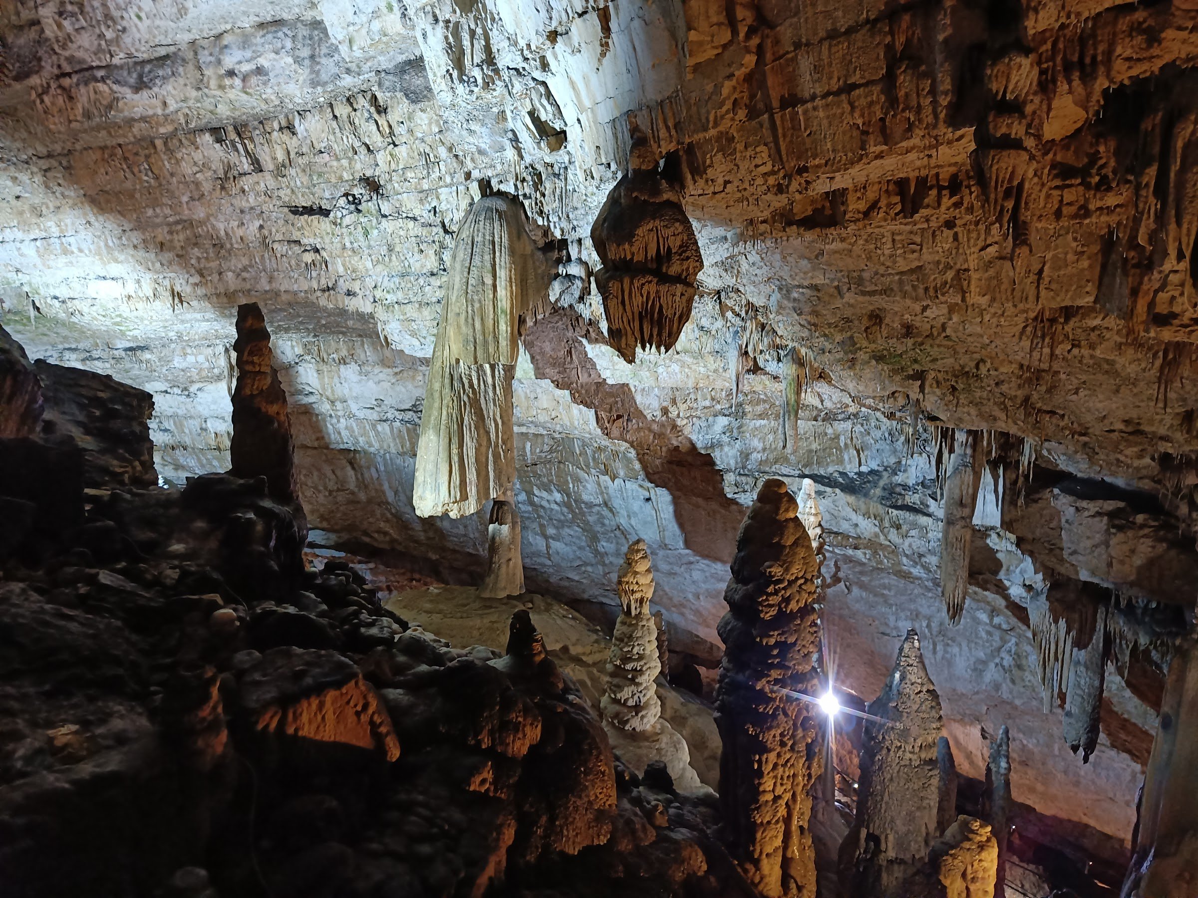 Grottes et Préhisto-Parc